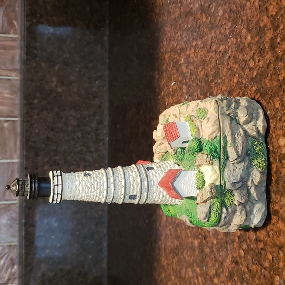 Boston Light treasure box - Picture 3 of 6